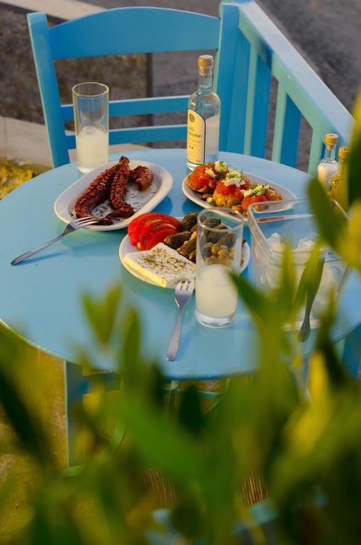 Socrates Apartmens & Restaurant Mílatos Buitenkant foto