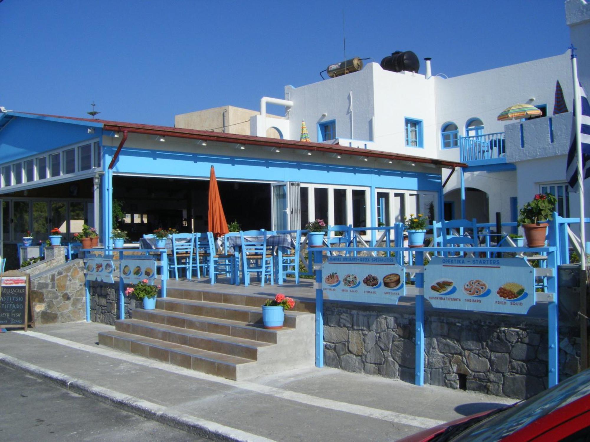 Socrates Apartmens & Restaurant Mílatos Buitenkant foto
